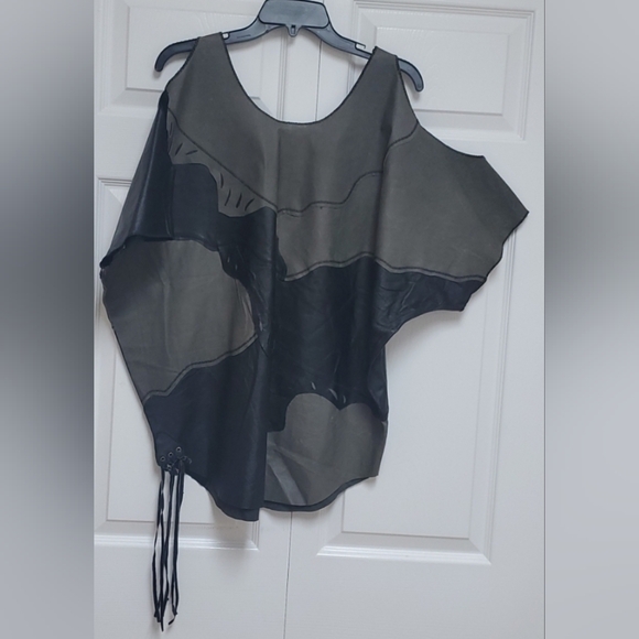 One Teaspoon Leather Top - Picture 5 of 17